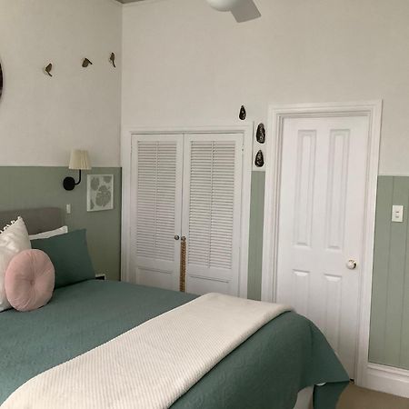 เชลซีเฮาส์ เบดแอนด์เบรคฟาสต์ Bed & Breakfast วานกาไร ภายนอก รูปภาพ